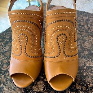 Vince Camino peep toe open heel shoe.